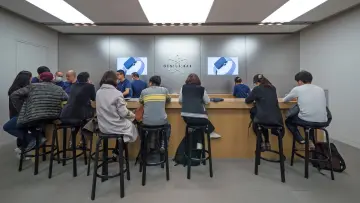 Apple Genius Bar staff have raised concerns of monitoring following AI "Live Notes" intro